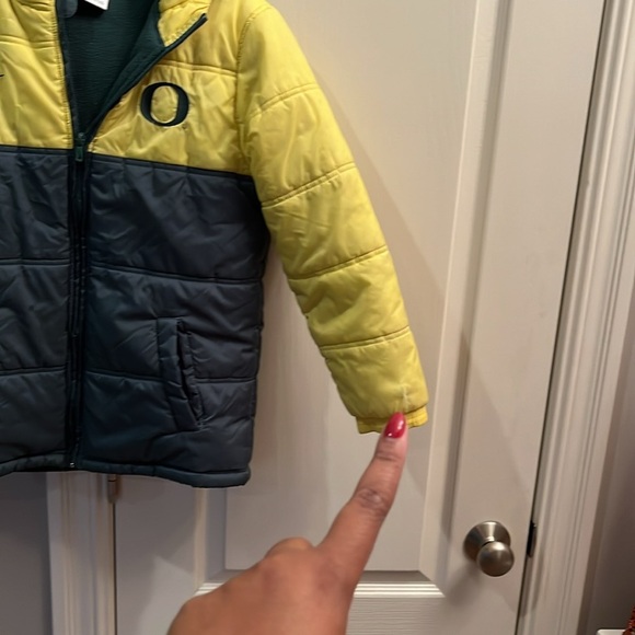 Nike University of Oregon Ducks Yellow and green coat. Boys size 12/14 - Picture 7 of 8